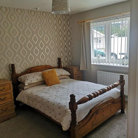 En-Suite Bedroom In A Quiet Bungalow Porthmadog Eksteriør bilde